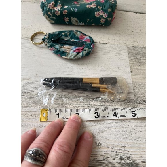 Small zippered green floral bag with matching key chain/change purse, lipstick - Picture 9 of 10